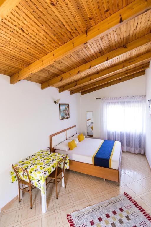 Villa Toskaj Vlorë Exteriör bild